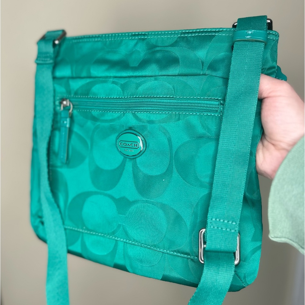Coach Getaway Signature Nylon Crossbody  Bag-Like-New